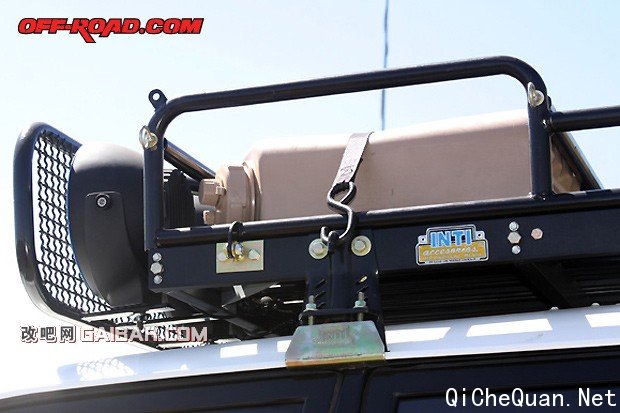 11-Slee-Off-Road-Toyota-Land-Cruiser-80-Series-7-3-12.jpg