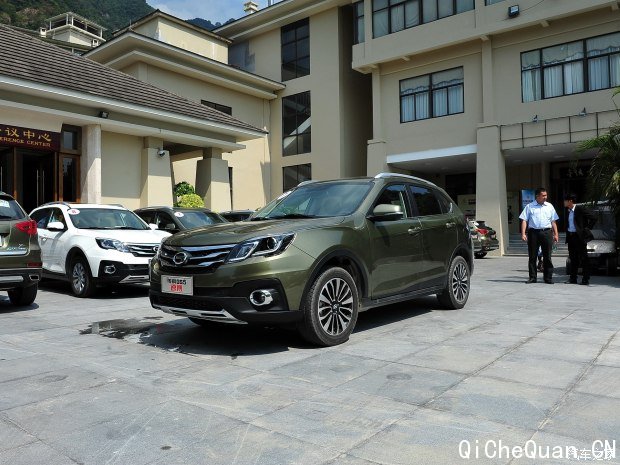 广汽乘用车 传祺GS5速博 2015款 1.8T 自动四驱豪华导航版