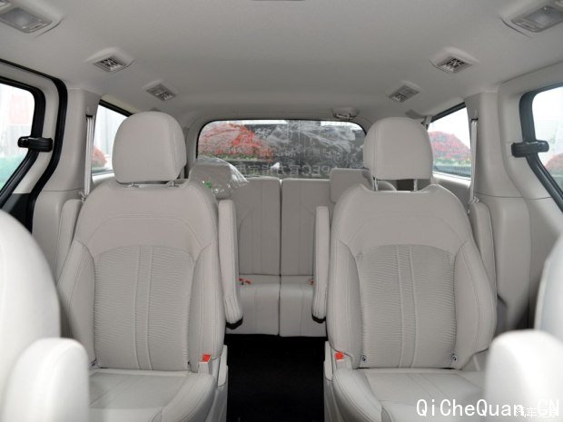 上汽商用车 上汽大通G10 2015款 2.0T 手动纪念版