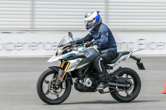 bmw"探险系列 再添新丁,创新bmw g 310 gs诠释公路与越野骑行